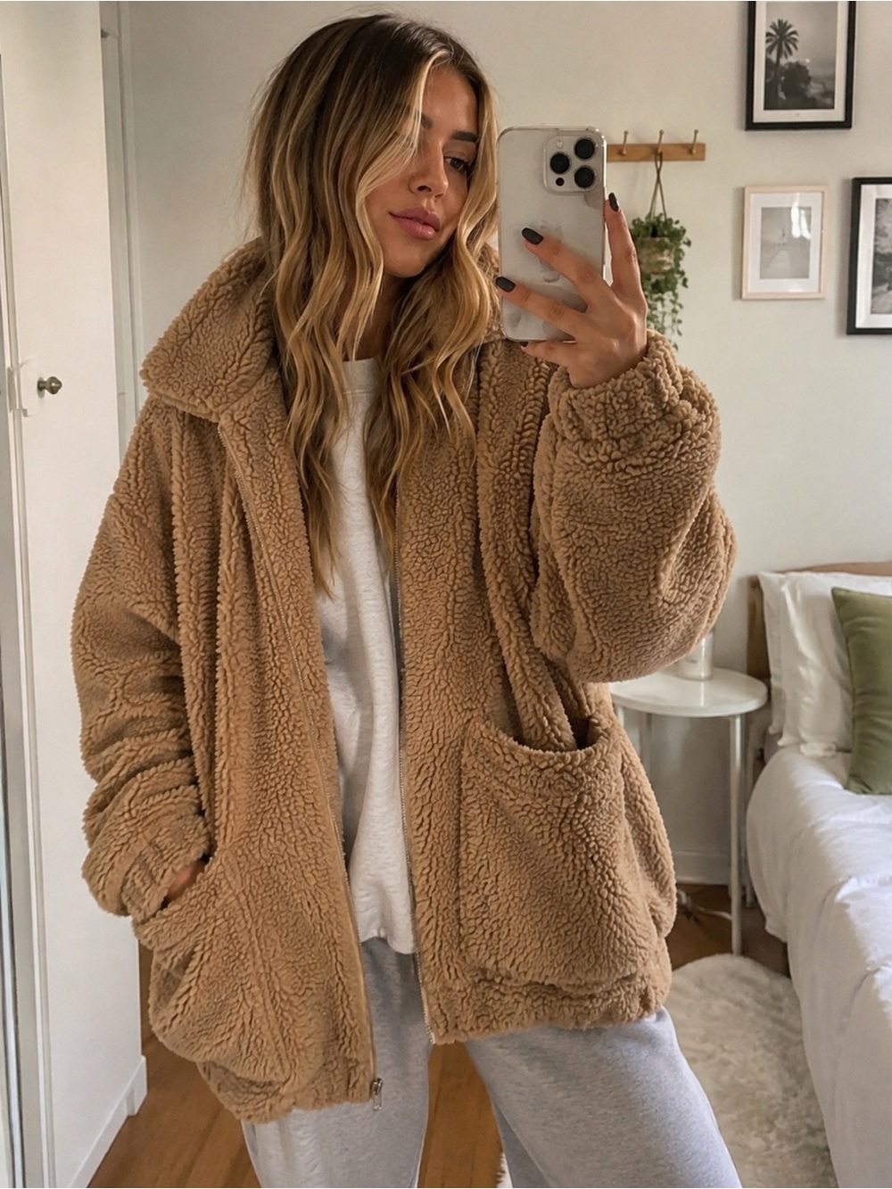 I.AM.GIA Sherpa Coat Oversized Teddy Jacket Size M Blogger Fav Tiktok Viral